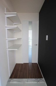 ソレヤード写真玄関ドア